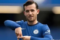 欧洲足球转会热点：意以焦点战、图拉姆婉拒巴黎邀约、尤文加速体育主管招聘