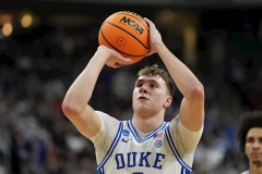 NBA超级巨星杜兰特加盟决策反转，库里队友离队影响球队格局